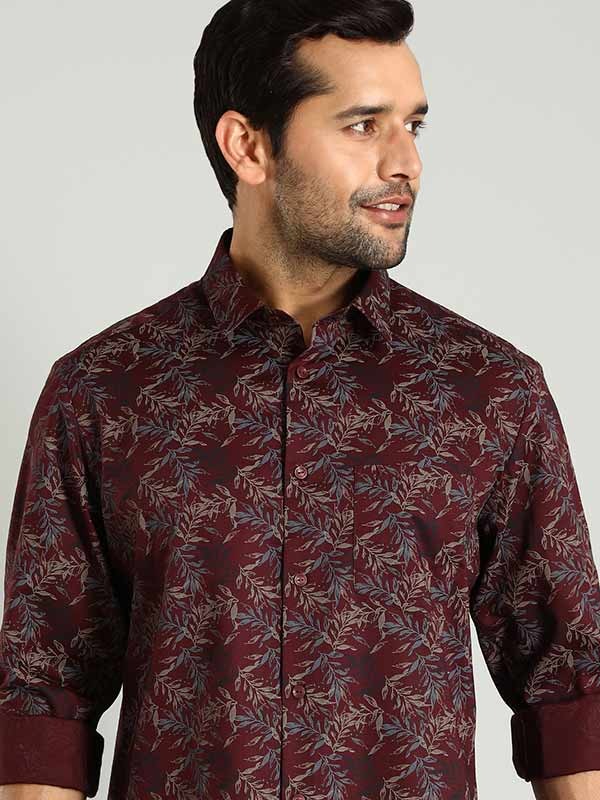 Indian Terrain Men's Regular Fit Full Sleeve Tropical Print Maroon Shirt